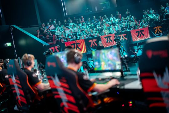 成为热门话 成为热门话